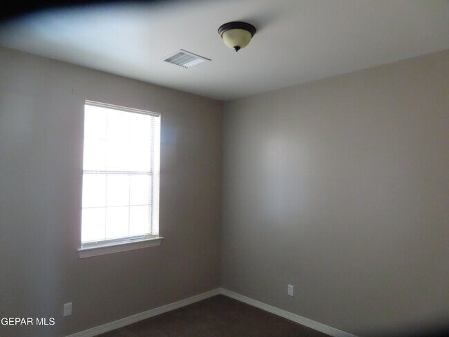 Building Photo - 1617 Etling Way