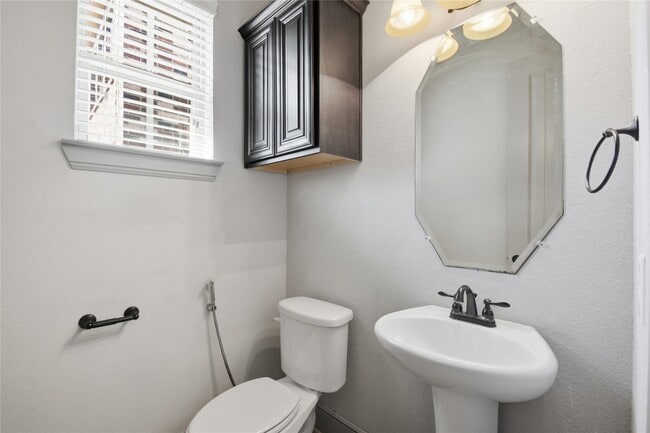 Building Photo - 20726 Cupshire Dr