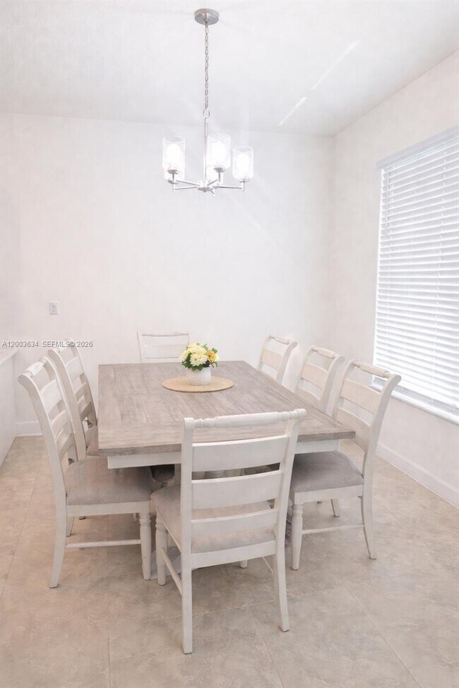 Building Photo - 10005 W Verona Cir