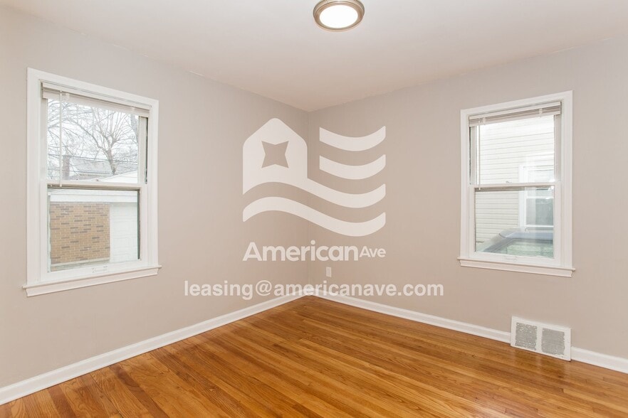 Building Photo - 505 S Campbell Rd