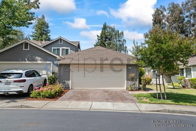Building Photo - 871 Praderia Cir