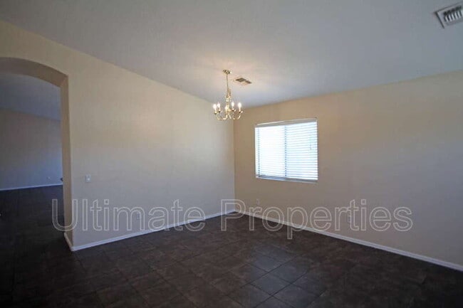 Building Photo - 21883 W Cocopah St