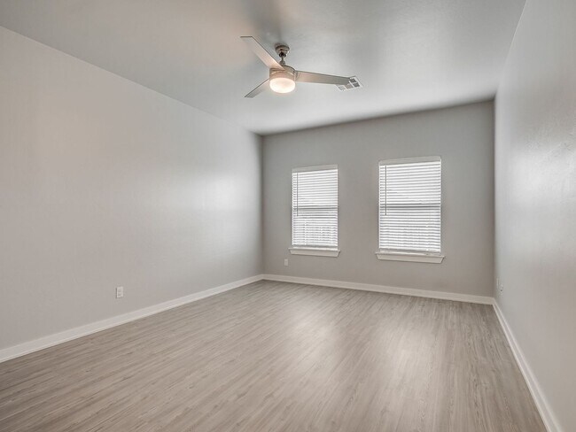 Building Photo - Beautiful New Construction Home in Edmond