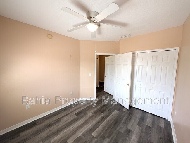 Building Photo - 9533 Newdale Way