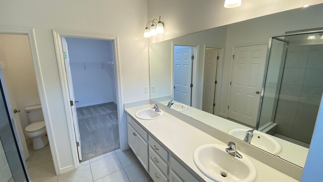 Building Photo - 3/2.5 Town Home in Sawgrass Landing In Orl...