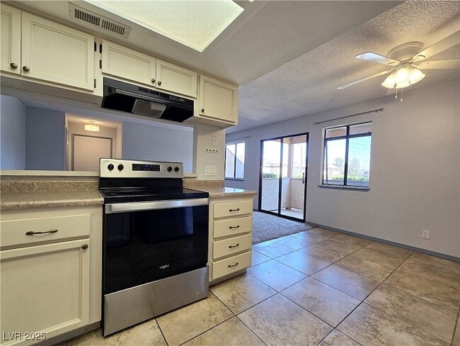 Building Photo - 3720 Snorkel Cir