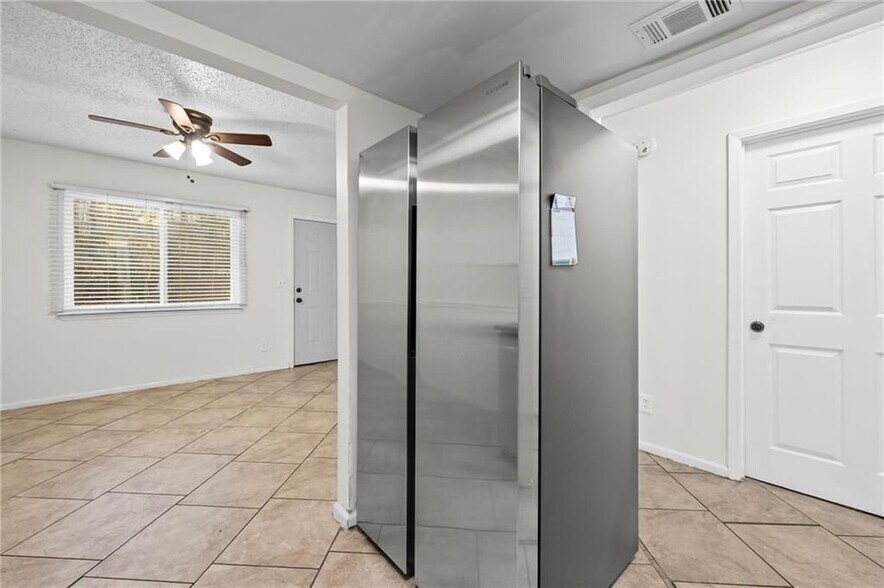 Building Photo - 579 Northridge Crossing Dr