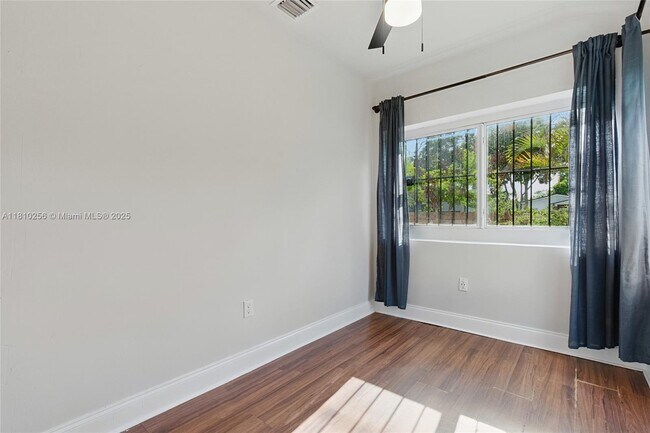 Building Photo - 500 NW 47th St