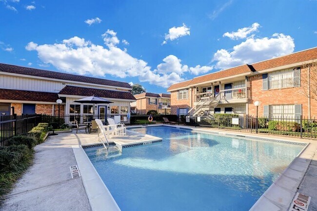 Building Photo - 2350 Bering Dr