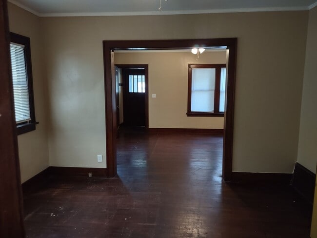 Building Photo - 1417 N 31st St