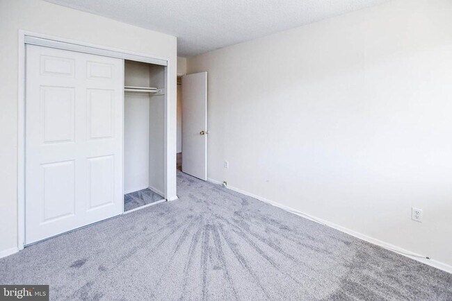 Building Photo - 7174 Donnell Pl