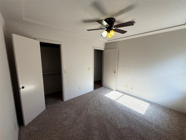 Building Photo - 528 NW 172nd Pl
