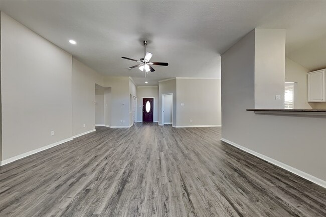 Building Photo - 18110 Polo Meadow Dr