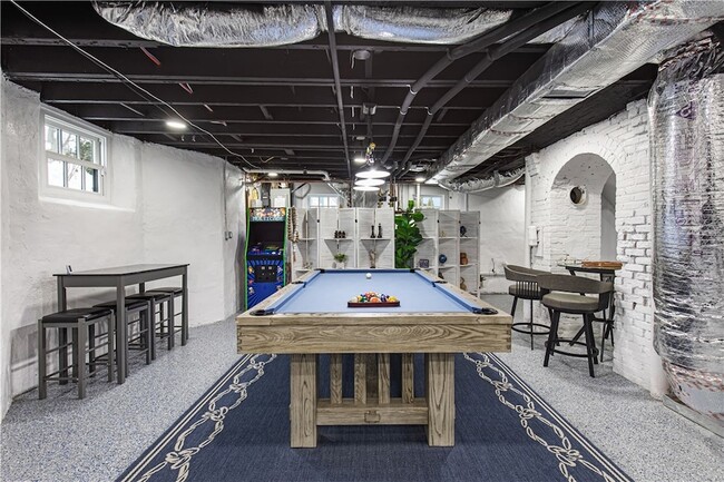 Building Photo - 21 Bedlow Ave