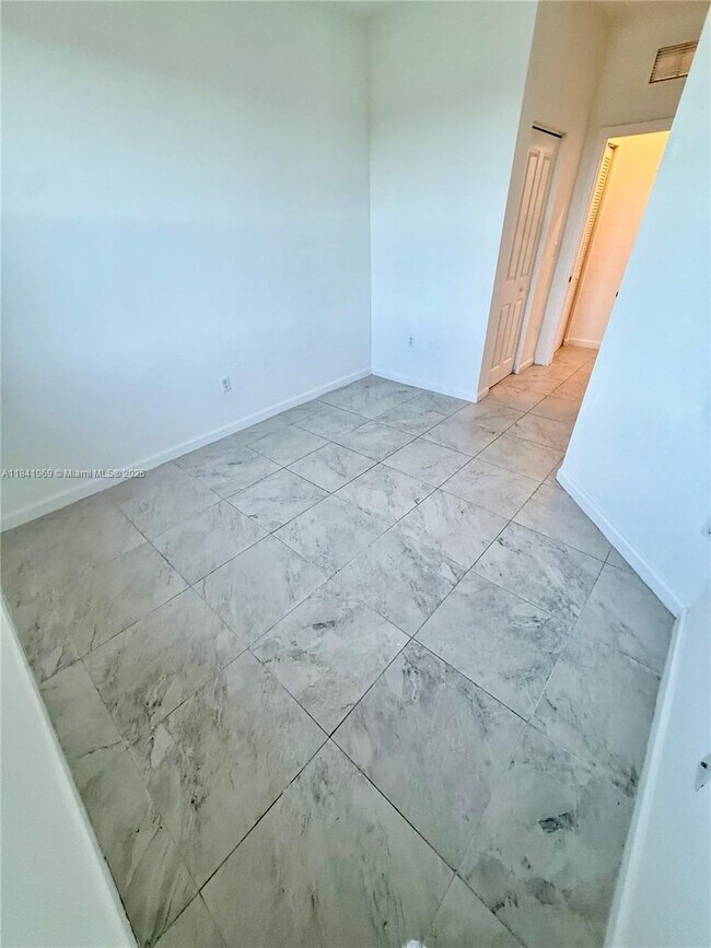 Building Photo - 25123 SW 107th Ct