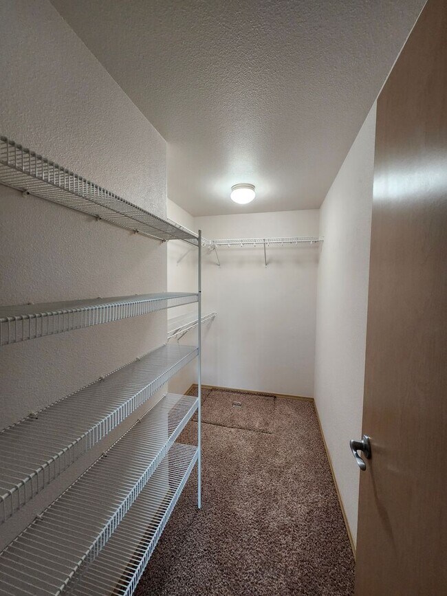 Building Photo - 5811 Austin Ct