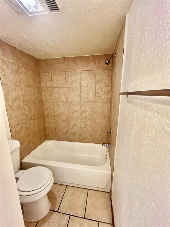 Building Photo - 1901 E Lindsey St