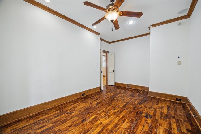 Building Photo - 3614 Lancashire St