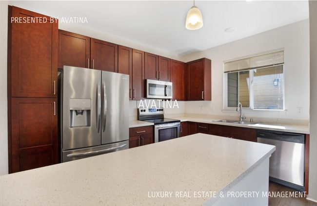 Building Photo - 91-960 Iwikuamoo St-404