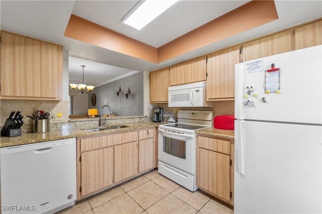 Building Photo - 8287 Charter Club Cir