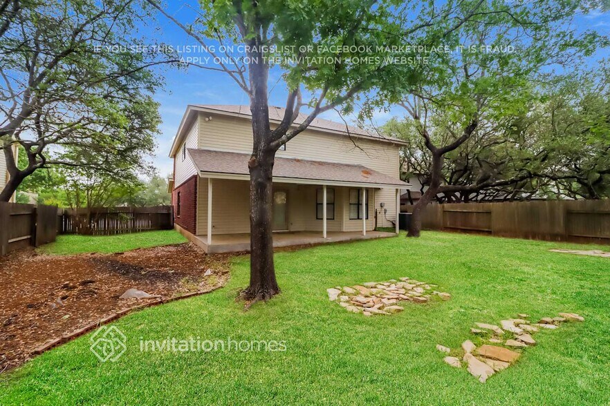 Building Photo - 1405 Comfort St