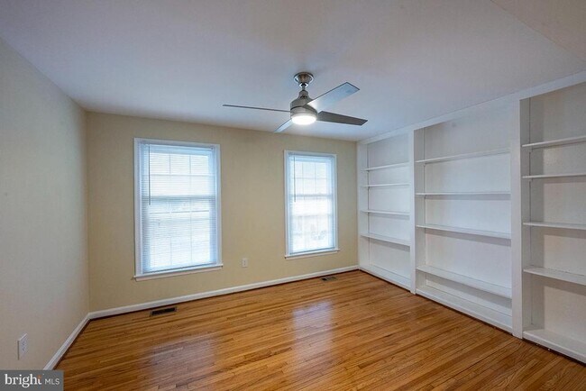 Building Photo - 5035 Timberwood Trail