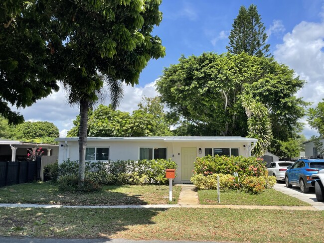 Building Photo - 5523 Columbus Rd