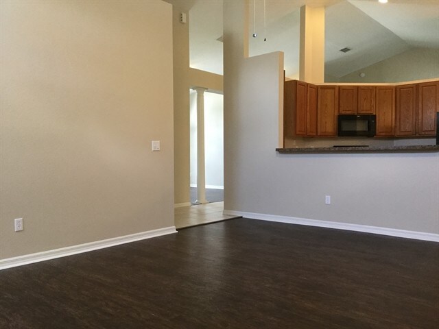 Building Photo - 14988 Faversham Cir