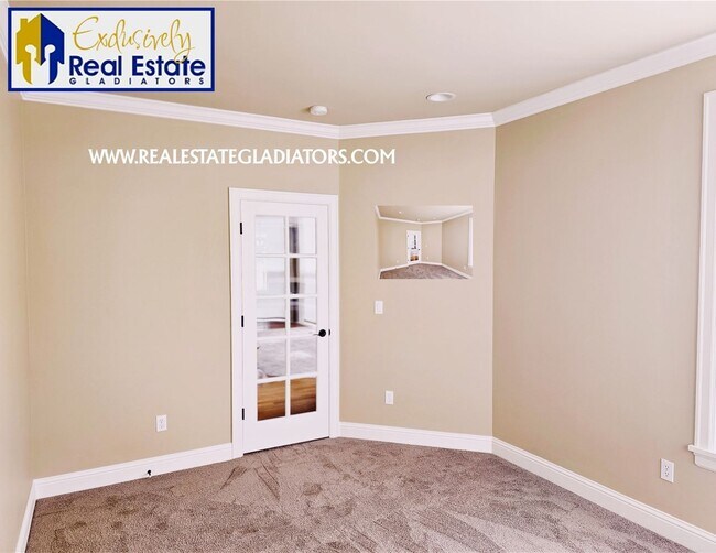 Building Photo - Stunning 4-Bedroom Home for Rent in Bothell!