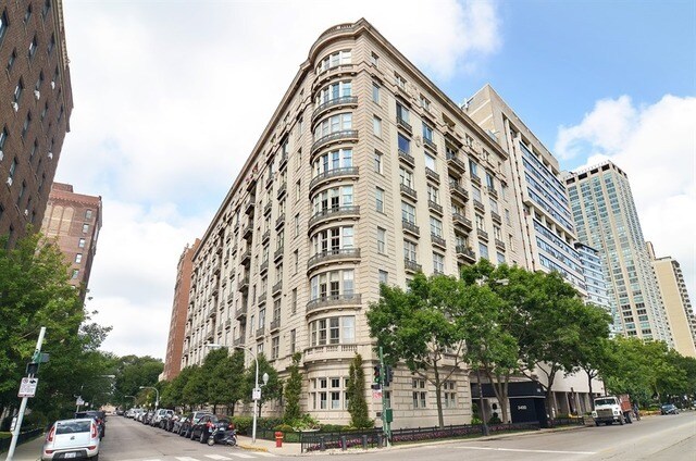 Primary Photo - 3400 N Lake Shore Dr