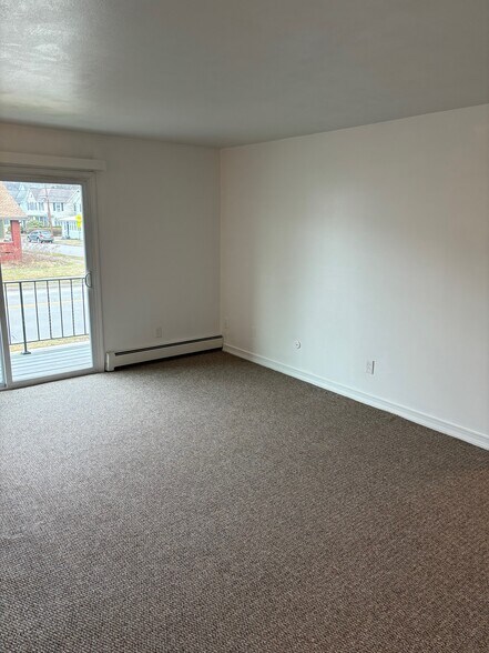 Building Photo - 121 W William St