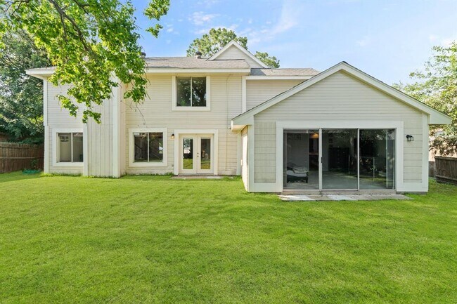 Building Photo - 14651 Via Del Norte Dr