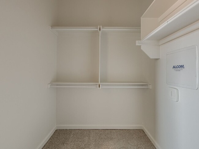Building Photo - Brand New Home In Noble!