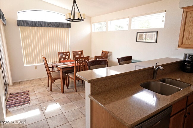 Building Photo - 14269 N Trade Winds Way