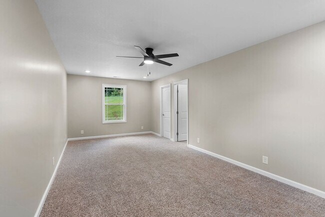 Building Photo - 3776 John Taylor Rd