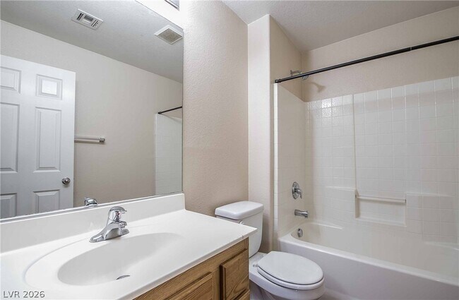 Building Photo - 3925 Meadow Foxtail Dr