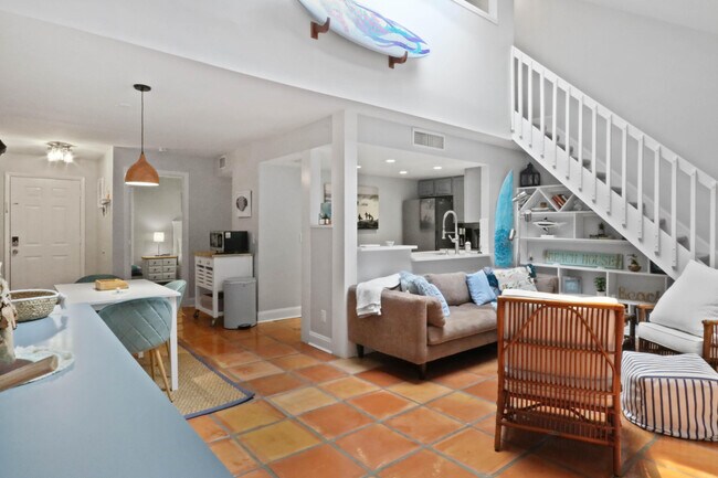 Building Photo - 1605 S US Hwy 1