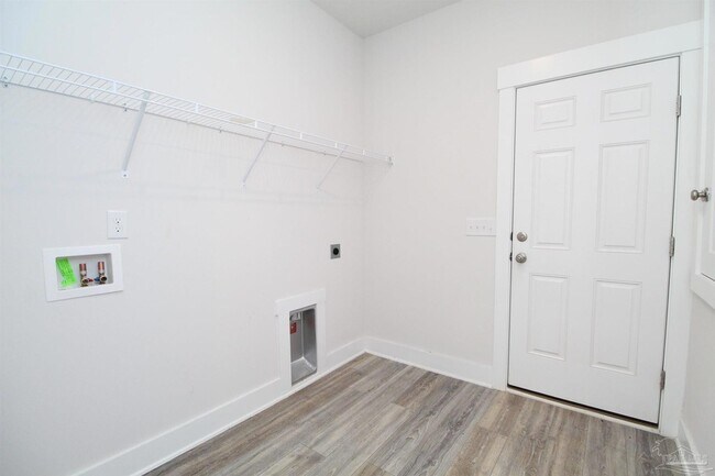 Building Photo - 10988 Coues Dr