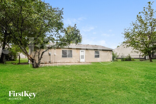 Building Photo - 5204 Bahia Dr