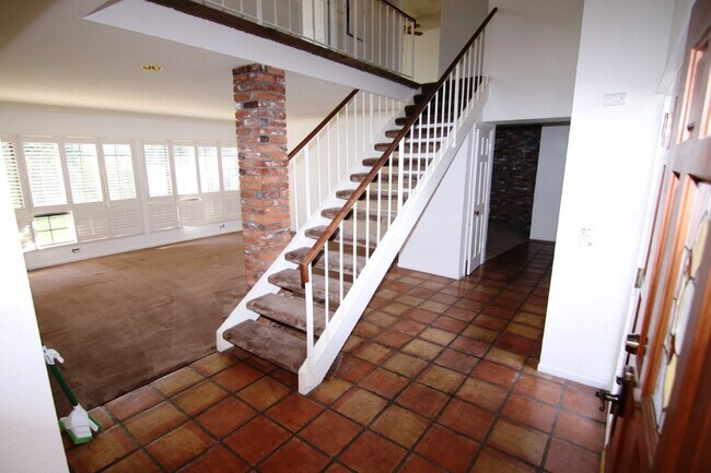 Building Photo - LA PALMA  4BR/2.5BA HOME IN HIGHLY SOUGHT AFTER NEIGHBORHOOD