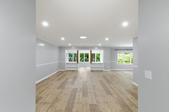 Building Photo - 2 Wood Thrush Ct