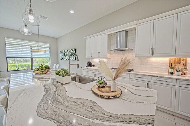 Building Photo - 9045 Bernini Pl
