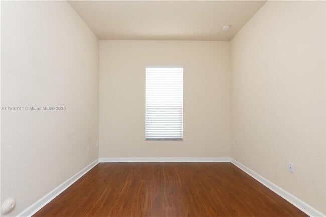 Building Photo - 9036 SW 170th Pl