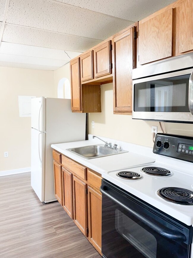 Building Photo - 2641 S 18th St