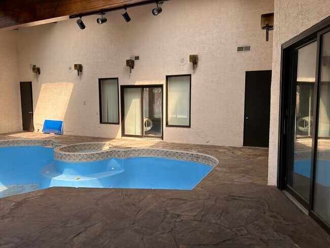 Building Photo - 108 Timberlake Ct