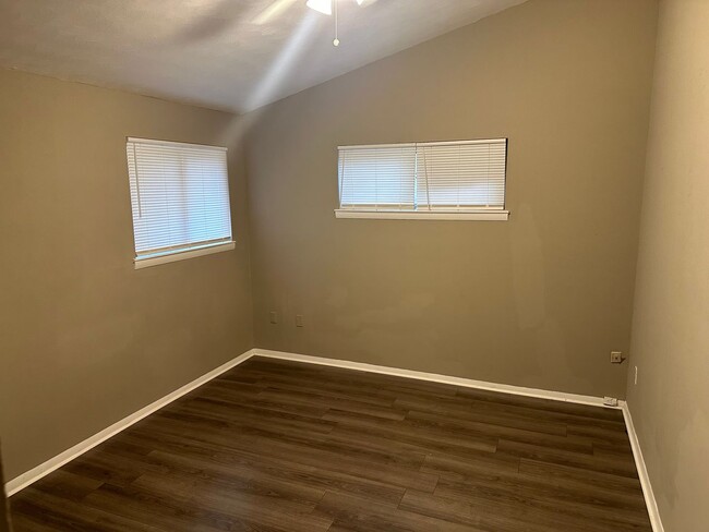 Building Photo - Recently renovated 3 bed 2 bath in Southaven