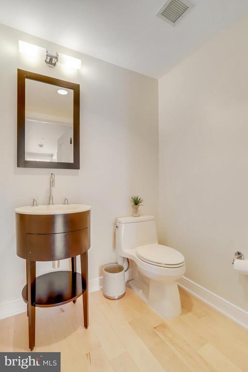 Building Photo - 1111 19th St N