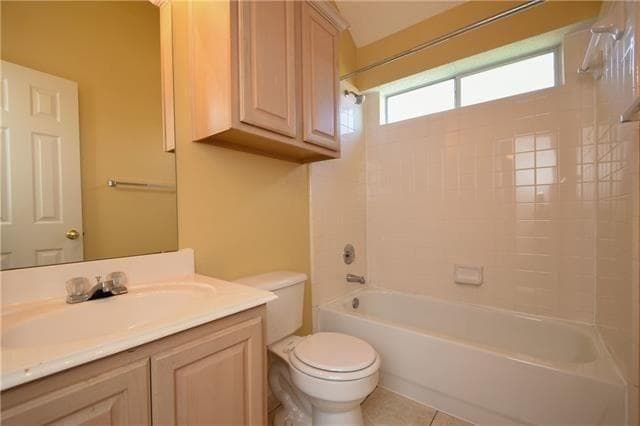 Building Photo - 2421 Princess Ct