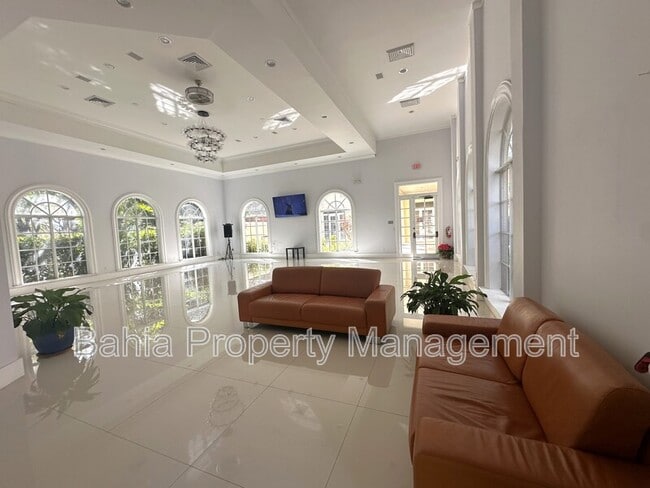 Building Photo - 8160 Geneva Ct