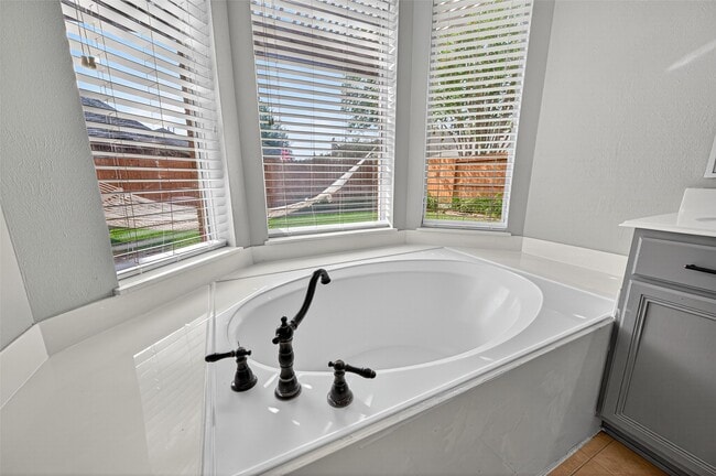 Building Photo - 27210 Sable Oaks Ln